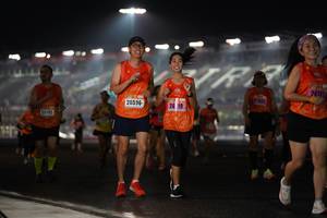 BIB: 26151, 20596, 3702
                            <button type="button" onclick="openModal(16157264)" class="btn btn-primary btn-sm float-right btn-popup" data-toggle="modal" data-target=".modal-high-quality">
                        <i class="fas fa-shopping-cart"></i> Add to Cart
                    </button>
                                            <button type="button" onclick="isThisMe(16157264, true)" class="btn btn-success btn-sm float-right btn-popup btn-isme hidden" data-toggle="tooltip" data-placement="bottom" title="นี่คือรูปของคุณใช่ไหม คลิกที่นี่เพื่อเอาเข้าอัลบั้ม">
                        <i class="fas fa-plus"></i> Add to album
                    </button>
                    <button type="button" onclick="isThisMe(16157264, false)" class="btn btn-warning btn-sm float-right btn-popup btn-isnotme hidden">
                        <i class="fas fa-ban"></i> Remove from album
                    </button>