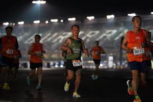 BIB: 3144, 20777, 22113
                            <button type="button" onclick="openModal(16125223)" class="btn btn-primary btn-sm float-right btn-popup" data-toggle="modal" data-target=".modal-high-quality">
                        <i class="fas fa-shopping-cart"></i> Add to Cart
                    </button>
                                            <button type="button" onclick="isThisMe(16125223, true)" class="btn btn-success btn-sm float-right btn-popup btn-isme hidden" data-toggle="tooltip" data-placement="bottom" title="นี่คือรูปของคุณใช่ไหม คลิกที่นี่เพื่อเอาเข้าอัลบั้ม">
                        <i class="fas fa-plus"></i> Add to album
                    </button>
                    <button type="button" onclick="isThisMe(16125223, false)" class="btn btn-warning btn-sm float-right btn-popup btn-isnotme hidden">
                        <i class="fas fa-ban"></i> Remove from album
                    </button>