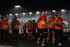 BIB: 217, 2305, 
                            <button type="button" onclick="openModal(16099557)" class="btn btn-primary btn-sm float-right btn-popup" data-toggle="modal" data-target=".modal-high-quality">
                        <i class="fas fa-shopping-cart"></i> Add to Cart
                    </button>
                                            <button type="button" onclick="isThisMe(16099557, true)" class="btn btn-success btn-sm float-right btn-popup btn-isme hidden" data-toggle="tooltip" data-placement="bottom" title="นี่คือรูปของคุณใช่ไหม คลิกที่นี่เพื่อเอาเข้าอัลบั้ม">
                        <i class="fas fa-plus"></i> Add to album
                    </button>
                    <button type="button" onclick="isThisMe(16099557, false)" class="btn btn-warning btn-sm float-right btn-popup btn-isnotme hidden">
                        <i class="fas fa-ban"></i> Remove from album
                    </button>