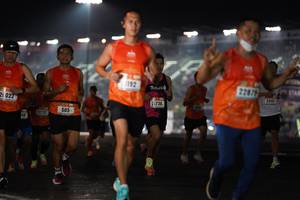 BIB: 192, 22879, 23151, 022, 21730, 505, 22727
                            <button type="button" onclick="openModal(16490987)" class="btn btn-primary btn-sm float-right btn-popup" data-toggle="modal" data-target=".modal-high-quality">
                        <i class="fas fa-shopping-cart"></i> Add to Cart
                    </button>
                                            <button type="button" onclick="isThisMe(16490987, true)" class="btn btn-success btn-sm float-right btn-popup btn-isme hidden" data-toggle="tooltip" data-placement="bottom" title="นี่คือรูปของคุณใช่ไหม คลิกที่นี่เพื่อเอาเข้าอัลบั้ม">
                        <i class="fas fa-plus"></i> Add to album
                    </button>
                    <button type="button" onclick="isThisMe(16490987, false)" class="btn btn-warning btn-sm float-right btn-popup btn-isnotme hidden">
                        <i class="fas fa-ban"></i> Remove from album
                    </button>