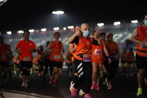 BIB: 1244, 25970
                            <button type="button" onclick="openModal(16099645)" class="btn btn-primary btn-sm float-right btn-popup" data-toggle="modal" data-target=".modal-high-quality">
                        <i class="fas fa-shopping-cart"></i> Add to Cart
                    </button>
                                            <button type="button" onclick="isThisMe(16099645, true)" class="btn btn-success btn-sm float-right btn-popup btn-isme hidden" data-toggle="tooltip" data-placement="bottom" title="นี่คือรูปของคุณใช่ไหม คลิกที่นี่เพื่อเอาเข้าอัลบั้ม">
                        <i class="fas fa-plus"></i> Add to album
                    </button>
                    <button type="button" onclick="isThisMe(16099645, false)" class="btn btn-warning btn-sm float-right btn-popup btn-isnotme hidden">
                        <i class="fas fa-ban"></i> Remove from album
                    </button>