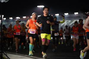 BIB: 010, 251, 4750
                            <button type="button" onclick="openModal(16099817)" class="btn btn-primary btn-sm float-right btn-popup" data-toggle="modal" data-target=".modal-high-quality">
                        <i class="fas fa-shopping-cart"></i> Add to Cart
                    </button>
                                            <button type="button" onclick="isThisMe(16099817, true)" class="btn btn-success btn-sm float-right btn-popup btn-isme hidden" data-toggle="tooltip" data-placement="bottom" title="นี่คือรูปของคุณใช่ไหม คลิกที่นี่เพื่อเอาเข้าอัลบั้ม">
                        <i class="fas fa-plus"></i> Add to album
                    </button>
                    <button type="button" onclick="isThisMe(16099817, false)" class="btn btn-warning btn-sm float-right btn-popup btn-isnotme hidden">
                        <i class="fas fa-ban"></i> Remove from album
                    </button>