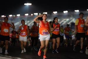 BIB: 230, 2510, 23031, 27659
                            <button type="button" onclick="openModal(16161044)" class="btn btn-primary btn-sm float-right btn-popup" data-toggle="modal" data-target=".modal-high-quality">
                        <i class="fas fa-shopping-cart"></i> Add to Cart
                    </button>
                                            <button type="button" onclick="isThisMe(16161044, true)" class="btn btn-success btn-sm float-right btn-popup btn-isme hidden" data-toggle="tooltip" data-placement="bottom" title="นี่คือรูปของคุณใช่ไหม คลิกที่นี่เพื่อเอาเข้าอัลบั้ม">
                        <i class="fas fa-plus"></i> Add to album
                    </button>
                    <button type="button" onclick="isThisMe(16161044, false)" class="btn btn-warning btn-sm float-right btn-popup btn-isnotme hidden">
                        <i class="fas fa-ban"></i> Remove from album
                    </button>