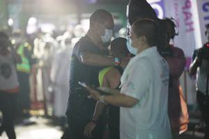 BIB: 
                            <button type="button" onclick="openModal(16521489)" class="btn btn-primary btn-sm float-right btn-popup" data-toggle="modal" data-target=".modal-high-quality">
                        <i class="fas fa-shopping-cart"></i> Add to Cart
                    </button>
                                            <button type="button" onclick="isThisMe(16521489, true)" class="btn btn-success btn-sm float-right btn-popup btn-isme hidden" data-toggle="tooltip" data-placement="bottom" title="นี่คือรูปของคุณใช่ไหม คลิกที่นี่เพื่อเอาเข้าอัลบั้ม">
                        <i class="fas fa-plus"></i> Add to album
                    </button>
                    <button type="button" onclick="isThisMe(16521489, false)" class="btn btn-warning btn-sm float-right btn-popup btn-isnotme hidden">
                        <i class="fas fa-ban"></i> Remove from album
                    </button>