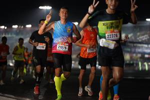 BIB: 22326, 23246, 22561
                            <button type="button" onclick="openModal(16124456)" class="btn btn-primary btn-sm float-right btn-popup" data-toggle="modal" data-target=".modal-high-quality">
                        <i class="fas fa-shopping-cart"></i> Add to Cart
                    </button>
                                            <button type="button" onclick="isThisMe(16124456, true)" class="btn btn-success btn-sm float-right btn-popup btn-isme hidden" data-toggle="tooltip" data-placement="bottom" title="นี่คือรูปของคุณใช่ไหม คลิกที่นี่เพื่อเอาเข้าอัลบั้ม">
                        <i class="fas fa-plus"></i> Add to album
                    </button>
                    <button type="button" onclick="isThisMe(16124456, false)" class="btn btn-warning btn-sm float-right btn-popup btn-isnotme hidden">
                        <i class="fas fa-ban"></i> Remove from album
                    </button>