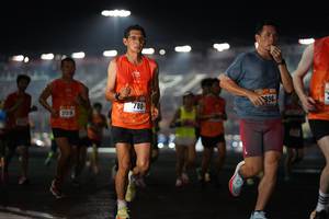 BIB: 996, 780, 215
                            <button type="button" onclick="openModal(16121988)" class="btn btn-primary btn-sm float-right btn-popup" data-toggle="modal" data-target=".modal-high-quality">
                        <i class="fas fa-shopping-cart"></i> Add to Cart
                    </button>
                                            <button type="button" onclick="isThisMe(16121988, true)" class="btn btn-success btn-sm float-right btn-popup btn-isme hidden" data-toggle="tooltip" data-placement="bottom" title="นี่คือรูปของคุณใช่ไหม คลิกที่นี่เพื่อเอาเข้าอัลบั้ม">
                        <i class="fas fa-plus"></i> Add to album
                    </button>
                    <button type="button" onclick="isThisMe(16121988, false)" class="btn btn-warning btn-sm float-right btn-popup btn-isnotme hidden">
                        <i class="fas fa-ban"></i> Remove from album
                    </button>