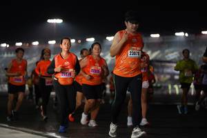 BIB: 23078, 27375, 26875, 20825
                            <button type="button" onclick="openModal(16102147)" class="btn btn-primary btn-sm float-right btn-popup" data-toggle="modal" data-target=".modal-high-quality">
                        <i class="fas fa-shopping-cart"></i> Add to Cart
                    </button>
                                            <button type="button" onclick="isThisMe(16102147, true)" class="btn btn-success btn-sm float-right btn-popup btn-isme hidden" data-toggle="tooltip" data-placement="bottom" title="นี่คือรูปของคุณใช่ไหม คลิกที่นี่เพื่อเอาเข้าอัลบั้ม">
                        <i class="fas fa-plus"></i> Add to album
                    </button>
                    <button type="button" onclick="isThisMe(16102147, false)" class="btn btn-warning btn-sm float-right btn-popup btn-isnotme hidden">
                        <i class="fas fa-ban"></i> Remove from album
                    </button>