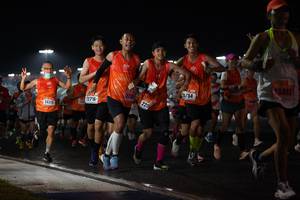 BIB: 26483, 21754, 273, 225, 2435
                            <button type="button" onclick="openModal(16104607)" class="btn btn-primary btn-sm float-right btn-popup" data-toggle="modal" data-target=".modal-high-quality">
                        <i class="fas fa-shopping-cart"></i> Add to Cart
                    </button>
                                            <button type="button" onclick="isThisMe(16104607, true)" class="btn btn-success btn-sm float-right btn-popup btn-isme hidden" data-toggle="tooltip" data-placement="bottom" title="นี่คือรูปของคุณใช่ไหม คลิกที่นี่เพื่อเอาเข้าอัลบั้ม">
                        <i class="fas fa-plus"></i> Add to album
                    </button>
                    <button type="button" onclick="isThisMe(16104607, false)" class="btn btn-warning btn-sm float-right btn-popup btn-isnotme hidden">
                        <i class="fas fa-ban"></i> Remove from album
                    </button>