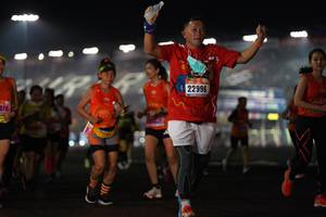 BIB: 22996, 076
                            <button type="button" onclick="openModal(16159460)" class="btn btn-primary btn-sm float-right btn-popup" data-toggle="modal" data-target=".modal-high-quality">
                        <i class="fas fa-shopping-cart"></i> Add to Cart
                    </button>
                                            <button type="button" onclick="isThisMe(16159460, true)" class="btn btn-success btn-sm float-right btn-popup btn-isme hidden" data-toggle="tooltip" data-placement="bottom" title="นี่คือรูปของคุณใช่ไหม คลิกที่นี่เพื่อเอาเข้าอัลบั้ม">
                        <i class="fas fa-plus"></i> Add to album
                    </button>
                    <button type="button" onclick="isThisMe(16159460, false)" class="btn btn-warning btn-sm float-right btn-popup btn-isnotme hidden">
                        <i class="fas fa-ban"></i> Remove from album
                    </button>