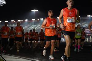 BIB: 22933
                            <button type="button" onclick="openModal(16102736)" class="btn btn-primary btn-sm float-right btn-popup" data-toggle="modal" data-target=".modal-high-quality">
                        <i class="fas fa-shopping-cart"></i> Add to Cart
                    </button>
                                            <button type="button" onclick="isThisMe(16102736, true)" class="btn btn-success btn-sm float-right btn-popup btn-isme hidden" data-toggle="tooltip" data-placement="bottom" title="นี่คือรูปของคุณใช่ไหม คลิกที่นี่เพื่อเอาเข้าอัลบั้ม">
                        <i class="fas fa-plus"></i> Add to album
                    </button>
                    <button type="button" onclick="isThisMe(16102736, false)" class="btn btn-warning btn-sm float-right btn-popup btn-isnotme hidden">
                        <i class="fas fa-ban"></i> Remove from album
                    </button>