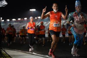 BIB: 20979
                            <button type="button" onclick="openModal(16101207)" class="btn btn-primary btn-sm float-right btn-popup" data-toggle="modal" data-target=".modal-high-quality">
                        <i class="fas fa-shopping-cart"></i> Add to Cart
                    </button>
                                            <button type="button" onclick="isThisMe(16101207, true)" class="btn btn-success btn-sm float-right btn-popup btn-isme hidden" data-toggle="tooltip" data-placement="bottom" title="นี่คือรูปของคุณใช่ไหม คลิกที่นี่เพื่อเอาเข้าอัลบั้ม">
                        <i class="fas fa-plus"></i> Add to album
                    </button>
                    <button type="button" onclick="isThisMe(16101207, false)" class="btn btn-warning btn-sm float-right btn-popup btn-isnotme hidden">
                        <i class="fas fa-ban"></i> Remove from album
                    </button>