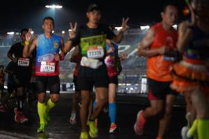 BIB: 22224, 23246, 1979
                            <button type="button" onclick="openModal(16124310)" class="btn btn-primary btn-sm float-right btn-popup" data-toggle="modal" data-target=".modal-high-quality">
                        <i class="fas fa-shopping-cart"></i> Add to Cart
                    </button>
                                            <button type="button" onclick="isThisMe(16124310, true)" class="btn btn-success btn-sm float-right btn-popup btn-isme hidden" data-toggle="tooltip" data-placement="bottom" title="นี่คือรูปของคุณใช่ไหม คลิกที่นี่เพื่อเอาเข้าอัลบั้ม">
                        <i class="fas fa-plus"></i> Add to album
                    </button>
                    <button type="button" onclick="isThisMe(16124310, false)" class="btn btn-warning btn-sm float-right btn-popup btn-isnotme hidden">
                        <i class="fas fa-ban"></i> Remove from album
                    </button>