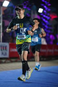 BIB: 40320
                            <button type="button" onclick="openModal(16502608)" class="btn btn-primary btn-sm float-right btn-popup" data-toggle="modal" data-target=".modal-high-quality">
                        <i class="fas fa-shopping-cart"></i> Add to Cart
                    </button>
                                            <button type="button" onclick="isThisMe(16502608, true)" class="btn btn-success btn-sm float-right btn-popup btn-isme hidden" data-toggle="tooltip" data-placement="bottom" title="นี่คือรูปของคุณใช่ไหม คลิกที่นี่เพื่อเอาเข้าอัลบั้ม">
                        <i class="fas fa-plus"></i> Add to album
                    </button>
                    <button type="button" onclick="isThisMe(16502608, false)" class="btn btn-warning btn-sm float-right btn-popup btn-isnotme hidden">
                        <i class="fas fa-ban"></i> Remove from album
                    </button>