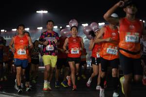 BIB: 21067, 2343, 21153, 068
                            <button type="button" onclick="openModal(16107419)" class="btn btn-primary btn-sm float-right btn-popup" data-toggle="modal" data-target=".modal-high-quality">
                        <i class="fas fa-shopping-cart"></i> Add to Cart
                    </button>
                                            <button type="button" onclick="isThisMe(16107419, true)" class="btn btn-success btn-sm float-right btn-popup btn-isme hidden" data-toggle="tooltip" data-placement="bottom" title="นี่คือรูปของคุณใช่ไหม คลิกที่นี่เพื่อเอาเข้าอัลบั้ม">
                        <i class="fas fa-plus"></i> Add to album
                    </button>
                    <button type="button" onclick="isThisMe(16107419, false)" class="btn btn-warning btn-sm float-right btn-popup btn-isnotme hidden">
                        <i class="fas fa-ban"></i> Remove from album
                    </button>