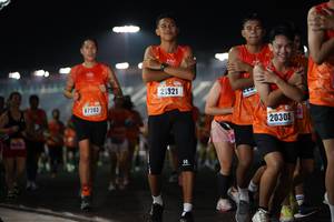 BIB: 21321, 87203, 20305
                            <button type="button" onclick="openModal(16169416)" class="btn btn-primary btn-sm float-right btn-popup" data-toggle="modal" data-target=".modal-high-quality">
                        <i class="fas fa-shopping-cart"></i> Add to Cart
                    </button>
                                            <button type="button" onclick="isThisMe(16169416, true)" class="btn btn-success btn-sm float-right btn-popup btn-isme hidden" data-toggle="tooltip" data-placement="bottom" title="นี่คือรูปของคุณใช่ไหม คลิกที่นี่เพื่อเอาเข้าอัลบั้ม">
                        <i class="fas fa-plus"></i> Add to album
                    </button>
                    <button type="button" onclick="isThisMe(16169416, false)" class="btn btn-warning btn-sm float-right btn-popup btn-isnotme hidden">
                        <i class="fas fa-ban"></i> Remove from album
                    </button>