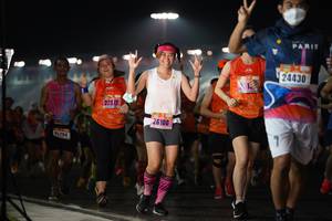 BIB: 24430, 27212, 26100, 204
                            <button type="button" onclick="openModal(16160437)" class="btn btn-primary btn-sm float-right btn-popup" data-toggle="modal" data-target=".modal-high-quality">
                        <i class="fas fa-shopping-cart"></i> Add to Cart
                    </button>
                                            <button type="button" onclick="isThisMe(16160437, true)" class="btn btn-success btn-sm float-right btn-popup btn-isme hidden" data-toggle="tooltip" data-placement="bottom" title="นี่คือรูปของคุณใช่ไหม คลิกที่นี่เพื่อเอาเข้าอัลบั้ม">
                        <i class="fas fa-plus"></i> Add to album
                    </button>
                    <button type="button" onclick="isThisMe(16160437, false)" class="btn btn-warning btn-sm float-right btn-popup btn-isnotme hidden">
                        <i class="fas fa-ban"></i> Remove from album
                    </button>