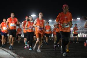 BIB: 4462, 0431, 372
                            <button type="button" onclick="openModal(16451964)" class="btn btn-primary btn-sm float-right btn-popup" data-toggle="modal" data-target=".modal-high-quality">
                        <i class="fas fa-shopping-cart"></i> Add to Cart
                    </button>
                                            <button type="button" onclick="isThisMe(16451964, true)" class="btn btn-success btn-sm float-right btn-popup btn-isme hidden" data-toggle="tooltip" data-placement="bottom" title="นี่คือรูปของคุณใช่ไหม คลิกที่นี่เพื่อเอาเข้าอัลบั้ม">
                        <i class="fas fa-plus"></i> Add to album
                    </button>
                    <button type="button" onclick="isThisMe(16451964, false)" class="btn btn-warning btn-sm float-right btn-popup btn-isnotme hidden">
                        <i class="fas fa-ban"></i> Remove from album
                    </button>