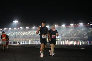 BIB: 20375, 27451
                            <button type="button" onclick="openModal(16506744)" class="btn btn-primary btn-sm float-right btn-popup" data-toggle="modal" data-target=".modal-high-quality">
                        <i class="fas fa-shopping-cart"></i> Add to Cart
                    </button>
                                            <button type="button" onclick="isThisMe(16506744, true)" class="btn btn-success btn-sm float-right btn-popup btn-isme hidden" data-toggle="tooltip" data-placement="bottom" title="นี่คือรูปของคุณใช่ไหม คลิกที่นี่เพื่อเอาเข้าอัลบั้ม">
                        <i class="fas fa-plus"></i> Add to album
                    </button>
                    <button type="button" onclick="isThisMe(16506744, false)" class="btn btn-warning btn-sm float-right btn-popup btn-isnotme hidden">
                        <i class="fas fa-ban"></i> Remove from album
                    </button>