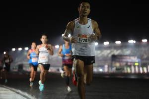 BIB: 67201
                            <button type="button" onclick="openModal(16330564)" class="btn btn-primary btn-sm float-right btn-popup" data-toggle="modal" data-target=".modal-high-quality">
                        <i class="fas fa-shopping-cart"></i> Add to Cart
                    </button>
                                            <button type="button" onclick="isThisMe(16330564, true)" class="btn btn-success btn-sm float-right btn-popup btn-isme hidden" data-toggle="tooltip" data-placement="bottom" title="นี่คือรูปของคุณใช่ไหม คลิกที่นี่เพื่อเอาเข้าอัลบั้ม">
                        <i class="fas fa-plus"></i> Add to album
                    </button>
                    <button type="button" onclick="isThisMe(16330564, false)" class="btn btn-warning btn-sm float-right btn-popup btn-isnotme hidden">
                        <i class="fas fa-ban"></i> Remove from album
                    </button>