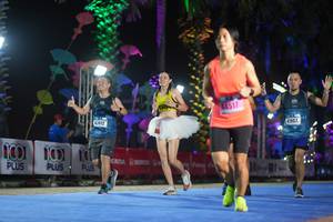 BIB: 44517, 43012, 41957
                            <button type="button" onclick="openModal(16772626)" class="btn btn-primary btn-sm float-right btn-popup" data-toggle="modal" data-target=".modal-high-quality">
                        <i class="fas fa-shopping-cart"></i> Add to Cart
                    </button>
                                            <button type="button" onclick="isThisMe(16772626, true)" class="btn btn-success btn-sm float-right btn-popup btn-isme hidden" data-toggle="tooltip" data-placement="bottom" title="นี่คือรูปของคุณใช่ไหม คลิกที่นี่เพื่อเอาเข้าอัลบั้ม">
                        <i class="fas fa-plus"></i> Add to album
                    </button>
                    <button type="button" onclick="isThisMe(16772626, false)" class="btn btn-warning btn-sm float-right btn-popup btn-isnotme hidden">
                        <i class="fas fa-ban"></i> Remove from album
                    </button>
