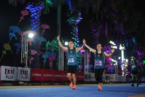 BIB: 44542
                            <button type="button" onclick="openModal(16779356)" class="btn btn-primary btn-sm float-right btn-popup" data-toggle="modal" data-target=".modal-high-quality">
                        <i class="fas fa-shopping-cart"></i> Add to Cart
                    </button>
                                            <button type="button" onclick="isThisMe(16779356, true)" class="btn btn-success btn-sm float-right btn-popup btn-isme hidden" data-toggle="tooltip" data-placement="bottom" title="นี่คือรูปของคุณใช่ไหม คลิกที่นี่เพื่อเอาเข้าอัลบั้ม">
                        <i class="fas fa-plus"></i> Add to album
                    </button>
                    <button type="button" onclick="isThisMe(16779356, false)" class="btn btn-warning btn-sm float-right btn-popup btn-isnotme hidden">
                        <i class="fas fa-ban"></i> Remove from album
                    </button>