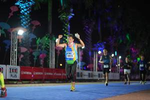 BIB: 40820
                            <button type="button" onclick="openModal(16785168)" class="btn btn-primary btn-sm float-right btn-popup" data-toggle="modal" data-target=".modal-high-quality">
                        <i class="fas fa-shopping-cart"></i> Add to Cart
                    </button>
                                            <button type="button" onclick="isThisMe(16785168, true)" class="btn btn-success btn-sm float-right btn-popup btn-isme hidden" data-toggle="tooltip" data-placement="bottom" title="นี่คือรูปของคุณใช่ไหม คลิกที่นี่เพื่อเอาเข้าอัลบั้ม">
                        <i class="fas fa-plus"></i> Add to album
                    </button>
                    <button type="button" onclick="isThisMe(16785168, false)" class="btn btn-warning btn-sm float-right btn-popup btn-isnotme hidden">
                        <i class="fas fa-ban"></i> Remove from album
                    </button>