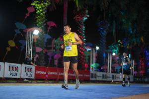 BIB: 43100
                            <button type="button" onclick="openModal(16780926)" class="btn btn-primary btn-sm float-right btn-popup" data-toggle="modal" data-target=".modal-high-quality">
                        <i class="fas fa-shopping-cart"></i> Add to Cart
                    </button>
                                            <button type="button" onclick="isThisMe(16780926, true)" class="btn btn-success btn-sm float-right btn-popup btn-isme hidden" data-toggle="tooltip" data-placement="bottom" title="นี่คือรูปของคุณใช่ไหม คลิกที่นี่เพื่อเอาเข้าอัลบั้ม">
                        <i class="fas fa-plus"></i> Add to album
                    </button>
                    <button type="button" onclick="isThisMe(16780926, false)" class="btn btn-warning btn-sm float-right btn-popup btn-isnotme hidden">
                        <i class="fas fa-ban"></i> Remove from album
                    </button>