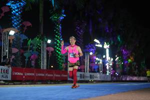 BIB: 4191
                            <button type="button" onclick="openModal(16778962)" class="btn btn-primary btn-sm float-right btn-popup" data-toggle="modal" data-target=".modal-high-quality">
                        <i class="fas fa-shopping-cart"></i> Add to Cart
                    </button>
                                            <button type="button" onclick="isThisMe(16778962, true)" class="btn btn-success btn-sm float-right btn-popup btn-isme hidden" data-toggle="tooltip" data-placement="bottom" title="นี่คือรูปของคุณใช่ไหม คลิกที่นี่เพื่อเอาเข้าอัลบั้ม">
                        <i class="fas fa-plus"></i> Add to album
                    </button>
                    <button type="button" onclick="isThisMe(16778962, false)" class="btn btn-warning btn-sm float-right btn-popup btn-isnotme hidden">
                        <i class="fas fa-ban"></i> Remove from album
                    </button>