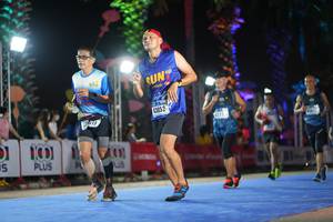 BIB: 43052
                            <button type="button" onclick="openModal(17601178)" class="btn btn-primary btn-sm float-right btn-popup" data-toggle="modal" data-target=".modal-high-quality">
                        <i class="fas fa-shopping-cart"></i> Add to Cart
                    </button>
                                            <button type="button" onclick="isThisMe(17601178, true)" class="btn btn-success btn-sm float-right btn-popup btn-isme hidden" data-toggle="tooltip" data-placement="bottom" title="นี่คือรูปของคุณใช่ไหม คลิกที่นี่เพื่อเอาเข้าอัลบั้ม">
                        <i class="fas fa-plus"></i> Add to album
                    </button>
                    <button type="button" onclick="isThisMe(17601178, false)" class="btn btn-warning btn-sm float-right btn-popup btn-isnotme hidden">
                        <i class="fas fa-ban"></i> Remove from album
                    </button>
