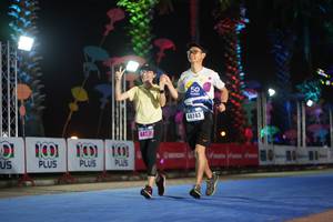 BIB: 40743, 4437
                            <button type="button" onclick="openModal(16785482)" class="btn btn-primary btn-sm float-right btn-popup" data-toggle="modal" data-target=".modal-high-quality">
                        <i class="fas fa-shopping-cart"></i> Add to Cart
                    </button>
                                            <button type="button" onclick="isThisMe(16785482, true)" class="btn btn-success btn-sm float-right btn-popup btn-isme hidden" data-toggle="tooltip" data-placement="bottom" title="นี่คือรูปของคุณใช่ไหม คลิกที่นี่เพื่อเอาเข้าอัลบั้ม">
                        <i class="fas fa-plus"></i> Add to album
                    </button>
                    <button type="button" onclick="isThisMe(16785482, false)" class="btn btn-warning btn-sm float-right btn-popup btn-isnotme hidden">
                        <i class="fas fa-ban"></i> Remove from album
                    </button>