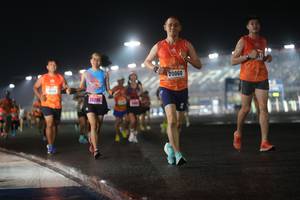 BIB: 20060, 2524
                            <button type="button" onclick="openModal(16358087)" class="btn btn-primary btn-sm float-right btn-popup" data-toggle="modal" data-target=".modal-high-quality">
                        <i class="fas fa-shopping-cart"></i> Add to Cart
                    </button>
                                            <button type="button" onclick="isThisMe(16358087, true)" class="btn btn-success btn-sm float-right btn-popup btn-isme hidden" data-toggle="tooltip" data-placement="bottom" title="นี่คือรูปของคุณใช่ไหม คลิกที่นี่เพื่อเอาเข้าอัลบั้ม">
                        <i class="fas fa-plus"></i> Add to album
                    </button>
                    <button type="button" onclick="isThisMe(16358087, false)" class="btn btn-warning btn-sm float-right btn-popup btn-isnotme hidden">
                        <i class="fas fa-ban"></i> Remove from album
                    </button>