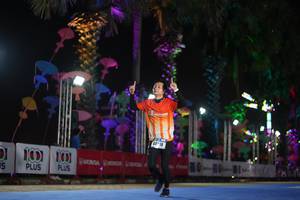 BIB: 100, 101
                            <button type="button" onclick="openModal(16778862)" class="btn btn-primary btn-sm float-right btn-popup" data-toggle="modal" data-target=".modal-high-quality">
                        <i class="fas fa-shopping-cart"></i> Add to Cart
                    </button>
                                            <button type="button" onclick="isThisMe(16778862, true)" class="btn btn-success btn-sm float-right btn-popup btn-isme hidden" data-toggle="tooltip" data-placement="bottom" title="นี่คือรูปของคุณใช่ไหม คลิกที่นี่เพื่อเอาเข้าอัลบั้ม">
                        <i class="fas fa-plus"></i> Add to album
                    </button>
                    <button type="button" onclick="isThisMe(16778862, false)" class="btn btn-warning btn-sm float-right btn-popup btn-isnotme hidden">
                        <i class="fas fa-ban"></i> Remove from album
                    </button>