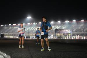 BIB: 274, 200
                            <button type="button" onclick="openModal(16510484)" class="btn btn-primary btn-sm float-right btn-popup" data-toggle="modal" data-target=".modal-high-quality">
                        <i class="fas fa-shopping-cart"></i> Add to Cart
                    </button>
                                            <button type="button" onclick="isThisMe(16510484, true)" class="btn btn-success btn-sm float-right btn-popup btn-isme hidden" data-toggle="tooltip" data-placement="bottom" title="นี่คือรูปของคุณใช่ไหม คลิกที่นี่เพื่อเอาเข้าอัลบั้ม">
                        <i class="fas fa-plus"></i> Add to album
                    </button>
                    <button type="button" onclick="isThisMe(16510484, false)" class="btn btn-warning btn-sm float-right btn-popup btn-isnotme hidden">
                        <i class="fas fa-ban"></i> Remove from album
                    </button>