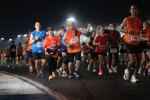 BIB: 21004, 23315, 23985, 2725, 26115, 2362
                            <button type="button" onclick="openModal(16463139)" class="btn btn-primary btn-sm float-right btn-popup" data-toggle="modal" data-target=".modal-high-quality">
                        <i class="fas fa-shopping-cart"></i> Add to Cart
                    </button>
                                            <button type="button" onclick="isThisMe(16463139, true)" class="btn btn-success btn-sm float-right btn-popup btn-isme hidden" data-toggle="tooltip" data-placement="bottom" title="นี่คือรูปของคุณใช่ไหม คลิกที่นี่เพื่อเอาเข้าอัลบั้ม">
                        <i class="fas fa-plus"></i> Add to album
                    </button>
                    <button type="button" onclick="isThisMe(16463139, false)" class="btn btn-warning btn-sm float-right btn-popup btn-isnotme hidden">
                        <i class="fas fa-ban"></i> Remove from album
                    </button>