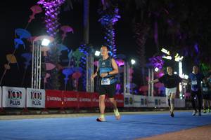 BIB: 1227, 100
                            <button type="button" onclick="openModal(16785110)" class="btn btn-primary btn-sm float-right btn-popup" data-toggle="modal" data-target=".modal-high-quality">
                        <i class="fas fa-shopping-cart"></i> Add to Cart
                    </button>
                                            <button type="button" onclick="isThisMe(16785110, true)" class="btn btn-success btn-sm float-right btn-popup btn-isme hidden" data-toggle="tooltip" data-placement="bottom" title="นี่คือรูปของคุณใช่ไหม คลิกที่นี่เพื่อเอาเข้าอัลบั้ม">
                        <i class="fas fa-plus"></i> Add to album
                    </button>
                    <button type="button" onclick="isThisMe(16785110, false)" class="btn btn-warning btn-sm float-right btn-popup btn-isnotme hidden">
                        <i class="fas fa-ban"></i> Remove from album
                    </button>