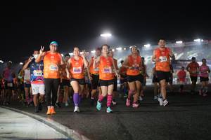 BIB: 2333, 26051, 254
                            <button type="button" onclick="openModal(16467077)" class="btn btn-primary btn-sm float-right btn-popup" data-toggle="modal" data-target=".modal-high-quality">
                        <i class="fas fa-shopping-cart"></i> Add to Cart
                    </button>
                                            <button type="button" onclick="isThisMe(16467077, true)" class="btn btn-success btn-sm float-right btn-popup btn-isme hidden" data-toggle="tooltip" data-placement="bottom" title="นี่คือรูปของคุณใช่ไหม คลิกที่นี่เพื่อเอาเข้าอัลบั้ม">
                        <i class="fas fa-plus"></i> Add to album
                    </button>
                    <button type="button" onclick="isThisMe(16467077, false)" class="btn btn-warning btn-sm float-right btn-popup btn-isnotme hidden">
                        <i class="fas fa-ban"></i> Remove from album
                    </button>