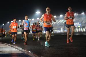 BIB: 20060, 252
                            <button type="button" onclick="openModal(16353660)" class="btn btn-primary btn-sm float-right btn-popup" data-toggle="modal" data-target=".modal-high-quality">
                        <i class="fas fa-shopping-cart"></i> Add to Cart
                    </button>
                                            <button type="button" onclick="isThisMe(16353660, true)" class="btn btn-success btn-sm float-right btn-popup btn-isme hidden" data-toggle="tooltip" data-placement="bottom" title="นี่คือรูปของคุณใช่ไหม คลิกที่นี่เพื่อเอาเข้าอัลบั้ม">
                        <i class="fas fa-plus"></i> Add to album
                    </button>
                    <button type="button" onclick="isThisMe(16353660, false)" class="btn btn-warning btn-sm float-right btn-popup btn-isnotme hidden">
                        <i class="fas fa-ban"></i> Remove from album
                    </button>