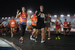 BIB: 20441, 26330, 2437
                            <button type="button" onclick="openModal(16427668)" class="btn btn-primary btn-sm float-right btn-popup" data-toggle="modal" data-target=".modal-high-quality">
                        <i class="fas fa-shopping-cart"></i> Add to Cart
                    </button>
                                            <button type="button" onclick="isThisMe(16427668, true)" class="btn btn-success btn-sm float-right btn-popup btn-isme hidden" data-toggle="tooltip" data-placement="bottom" title="นี่คือรูปของคุณใช่ไหม คลิกที่นี่เพื่อเอาเข้าอัลบั้ม">
                        <i class="fas fa-plus"></i> Add to album
                    </button>
                    <button type="button" onclick="isThisMe(16427668, false)" class="btn btn-warning btn-sm float-right btn-popup btn-isnotme hidden">
                        <i class="fas fa-ban"></i> Remove from album
                    </button>