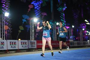 BIB: 4081
                            <button type="button" onclick="openModal(16787061)" class="btn btn-primary btn-sm float-right btn-popup" data-toggle="modal" data-target=".modal-high-quality">
                        <i class="fas fa-shopping-cart"></i> Add to Cart
                    </button>
                                            <button type="button" onclick="isThisMe(16787061, true)" class="btn btn-success btn-sm float-right btn-popup btn-isme hidden" data-toggle="tooltip" data-placement="bottom" title="นี่คือรูปของคุณใช่ไหม คลิกที่นี่เพื่อเอาเข้าอัลบั้ม">
                        <i class="fas fa-plus"></i> Add to album
                    </button>
                    <button type="button" onclick="isThisMe(16787061, false)" class="btn btn-warning btn-sm float-right btn-popup btn-isnotme hidden">
                        <i class="fas fa-ban"></i> Remove from album
                    </button>