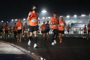 BIB: 21815, 2003
                            <button type="button" onclick="openModal(16377550)" class="btn btn-primary btn-sm float-right btn-popup" data-toggle="modal" data-target=".modal-high-quality">
                        <i class="fas fa-shopping-cart"></i> Add to Cart
                    </button>
                                            <button type="button" onclick="isThisMe(16377550, true)" class="btn btn-success btn-sm float-right btn-popup btn-isme hidden" data-toggle="tooltip" data-placement="bottom" title="นี่คือรูปของคุณใช่ไหม คลิกที่นี่เพื่อเอาเข้าอัลบั้ม">
                        <i class="fas fa-plus"></i> Add to album
                    </button>
                    <button type="button" onclick="isThisMe(16377550, false)" class="btn btn-warning btn-sm float-right btn-popup btn-isnotme hidden">
                        <i class="fas fa-ban"></i> Remove from album
                    </button>