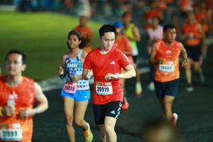 BIB: 0930, 25435, 20919, 21999
                            <button type="button" onclick="openModal(16659694)" class="btn btn-primary btn-sm float-right btn-popup" data-toggle="modal" data-target=".modal-high-quality">
                        <i class="fas fa-shopping-cart"></i> Add to Cart
                    </button>
                                            <button type="button" onclick="isThisMe(16659694, true)" class="btn btn-success btn-sm float-right btn-popup btn-isme hidden" data-toggle="tooltip" data-placement="bottom" title="นี่คือรูปของคุณใช่ไหม คลิกที่นี่เพื่อเอาเข้าอัลบั้ม">
                        <i class="fas fa-plus"></i> Add to album
                    </button>
                    <button type="button" onclick="isThisMe(16659694, false)" class="btn btn-warning btn-sm float-right btn-popup btn-isnotme hidden">
                        <i class="fas fa-ban"></i> Remove from album
                    </button>