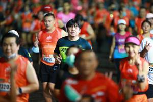 BIB: 23195
                            <button type="button" onclick="openModal(16703528)" class="btn btn-primary btn-sm float-right btn-popup" data-toggle="modal" data-target=".modal-high-quality">
                        <i class="fas fa-shopping-cart"></i> Add to Cart
                    </button>
                                            <button type="button" onclick="isThisMe(16703528, true)" class="btn btn-success btn-sm float-right btn-popup btn-isme hidden" data-toggle="tooltip" data-placement="bottom" title="นี่คือรูปของคุณใช่ไหม คลิกที่นี่เพื่อเอาเข้าอัลบั้ม">
                        <i class="fas fa-plus"></i> Add to album
                    </button>
                    <button type="button" onclick="isThisMe(16703528, false)" class="btn btn-warning btn-sm float-right btn-popup btn-isnotme hidden">
                        <i class="fas fa-ban"></i> Remove from album
                    </button>