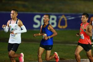 BIB: 452, 20934
                            <button type="button" onclick="openModal(16613843)" class="btn btn-primary btn-sm float-right btn-popup" data-toggle="modal" data-target=".modal-high-quality">
                        <i class="fas fa-shopping-cart"></i> Add to Cart
                    </button>
                                            <button type="button" onclick="isThisMe(16613843, true)" class="btn btn-success btn-sm float-right btn-popup btn-isme hidden" data-toggle="tooltip" data-placement="bottom" title="นี่คือรูปของคุณใช่ไหม คลิกที่นี่เพื่อเอาเข้าอัลบั้ม">
                        <i class="fas fa-plus"></i> Add to album
                    </button>
                    <button type="button" onclick="isThisMe(16613843, false)" class="btn btn-warning btn-sm float-right btn-popup btn-isnotme hidden">
                        <i class="fas fa-ban"></i> Remove from album
                    </button>