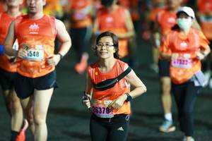 BIB: 548, 26370
                            <button type="button" onclick="openModal(16699066)" class="btn btn-primary btn-sm float-right btn-popup" data-toggle="modal" data-target=".modal-high-quality">
                        <i class="fas fa-shopping-cart"></i> Add to Cart
                    </button>
                                            <button type="button" onclick="isThisMe(16699066, true)" class="btn btn-success btn-sm float-right btn-popup btn-isme hidden" data-toggle="tooltip" data-placement="bottom" title="นี่คือรูปของคุณใช่ไหม คลิกที่นี่เพื่อเอาเข้าอัลบั้ม">
                        <i class="fas fa-plus"></i> Add to album
                    </button>
                    <button type="button" onclick="isThisMe(16699066, false)" class="btn btn-warning btn-sm float-right btn-popup btn-isnotme hidden">
                        <i class="fas fa-ban"></i> Remove from album
                    </button>