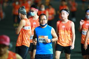 BIB: 6427, 642, 8920
                            <button type="button" onclick="openModal(16712404)" class="btn btn-primary btn-sm float-right btn-popup" data-toggle="modal" data-target=".modal-high-quality">
                        <i class="fas fa-shopping-cart"></i> Add to Cart
                    </button>
                                            <button type="button" onclick="isThisMe(16712404, true)" class="btn btn-success btn-sm float-right btn-popup btn-isme hidden" data-toggle="tooltip" data-placement="bottom" title="นี่คือรูปของคุณใช่ไหม คลิกที่นี่เพื่อเอาเข้าอัลบั้ม">
                        <i class="fas fa-plus"></i> Add to album
                    </button>
                    <button type="button" onclick="isThisMe(16712404, false)" class="btn btn-warning btn-sm float-right btn-popup btn-isnotme hidden">
                        <i class="fas fa-ban"></i> Remove from album
                    </button>