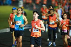 BIB: 3854, 0749, 061
                            <button type="button" onclick="openModal(16661129)" class="btn btn-primary btn-sm float-right btn-popup" data-toggle="modal" data-target=".modal-high-quality">
                        <i class="fas fa-shopping-cart"></i> Add to Cart
                    </button>
                                            <button type="button" onclick="isThisMe(16661129, true)" class="btn btn-success btn-sm float-right btn-popup btn-isme hidden" data-toggle="tooltip" data-placement="bottom" title="นี่คือรูปของคุณใช่ไหม คลิกที่นี่เพื่อเอาเข้าอัลบั้ม">
                        <i class="fas fa-plus"></i> Add to album
                    </button>
                    <button type="button" onclick="isThisMe(16661129, false)" class="btn btn-warning btn-sm float-right btn-popup btn-isnotme hidden">
                        <i class="fas fa-ban"></i> Remove from album
                    </button>