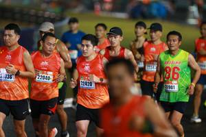 BIB: 2336, 22040, 22420, 21901, , 
                            <button type="button" onclick="openModal(16631532)" class="btn btn-primary btn-sm float-right btn-popup" data-toggle="modal" data-target=".modal-high-quality">
                        <i class="fas fa-shopping-cart"></i> Add to Cart
                    </button>
                                            <button type="button" onclick="isThisMe(16631532, true)" class="btn btn-success btn-sm float-right btn-popup btn-isme hidden" data-toggle="tooltip" data-placement="bottom" title="นี่คือรูปของคุณใช่ไหม คลิกที่นี่เพื่อเอาเข้าอัลบั้ม">
                        <i class="fas fa-plus"></i> Add to album
                    </button>
                    <button type="button" onclick="isThisMe(16631532, false)" class="btn btn-warning btn-sm float-right btn-popup btn-isnotme hidden">
                        <i class="fas fa-ban"></i> Remove from album
                    </button>