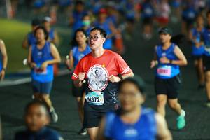 BIB: 11372
                            <button type="button" onclick="openModal(16752869)" class="btn btn-primary btn-sm float-right btn-popup" data-toggle="modal" data-target=".modal-high-quality">
                        <i class="fas fa-shopping-cart"></i> Add to Cart
                    </button>
                                            <button type="button" onclick="isThisMe(16752869, true)" class="btn btn-success btn-sm float-right btn-popup btn-isme hidden" data-toggle="tooltip" data-placement="bottom" title="นี่คือรูปของคุณใช่ไหม คลิกที่นี่เพื่อเอาเข้าอัลบั้ม">
                        <i class="fas fa-plus"></i> Add to album
                    </button>
                    <button type="button" onclick="isThisMe(16752869, false)" class="btn btn-warning btn-sm float-right btn-popup btn-isnotme hidden">
                        <i class="fas fa-ban"></i> Remove from album
                    </button>