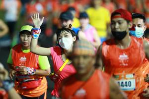 BIB: 1440
                            <button type="button" onclick="openModal(16701028)" class="btn btn-primary btn-sm float-right btn-popup" data-toggle="modal" data-target=".modal-high-quality">
                        <i class="fas fa-shopping-cart"></i> Add to Cart
                    </button>
                                            <button type="button" onclick="isThisMe(16701028, true)" class="btn btn-success btn-sm float-right btn-popup btn-isme hidden" data-toggle="tooltip" data-placement="bottom" title="นี่คือรูปของคุณใช่ไหม คลิกที่นี่เพื่อเอาเข้าอัลบั้ม">
                        <i class="fas fa-plus"></i> Add to album
                    </button>
                    <button type="button" onclick="isThisMe(16701028, false)" class="btn btn-warning btn-sm float-right btn-popup btn-isnotme hidden">
                        <i class="fas fa-ban"></i> Remove from album
                    </button>