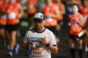 BIB: 21202
                            <button type="button" onclick="openModal(16678138)" class="btn btn-primary btn-sm float-right btn-popup" data-toggle="modal" data-target=".modal-high-quality">
                        <i class="fas fa-shopping-cart"></i> Add to Cart
                    </button>
                                            <button type="button" onclick="isThisMe(16678138, true)" class="btn btn-success btn-sm float-right btn-popup btn-isme hidden" data-toggle="tooltip" data-placement="bottom" title="นี่คือรูปของคุณใช่ไหม คลิกที่นี่เพื่อเอาเข้าอัลบั้ม">
                        <i class="fas fa-plus"></i> Add to album
                    </button>
                    <button type="button" onclick="isThisMe(16678138, false)" class="btn btn-warning btn-sm float-right btn-popup btn-isnotme hidden">
                        <i class="fas fa-ban"></i> Remove from album
                    </button>